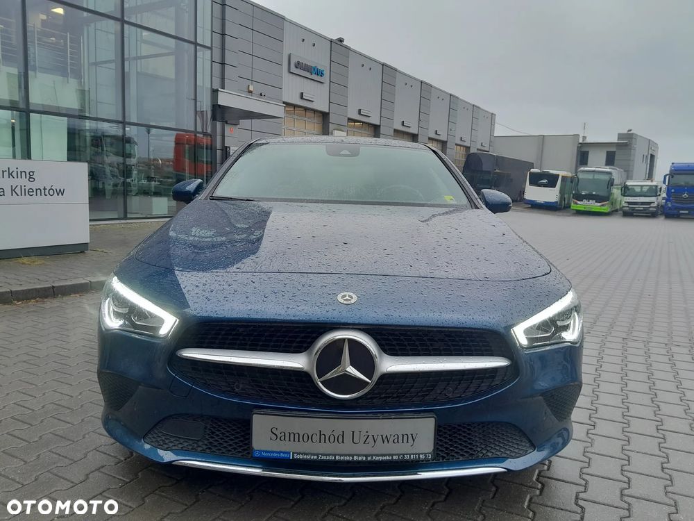 Mercedes-Benz CLA 180 Progressive 7G-DCT - 9