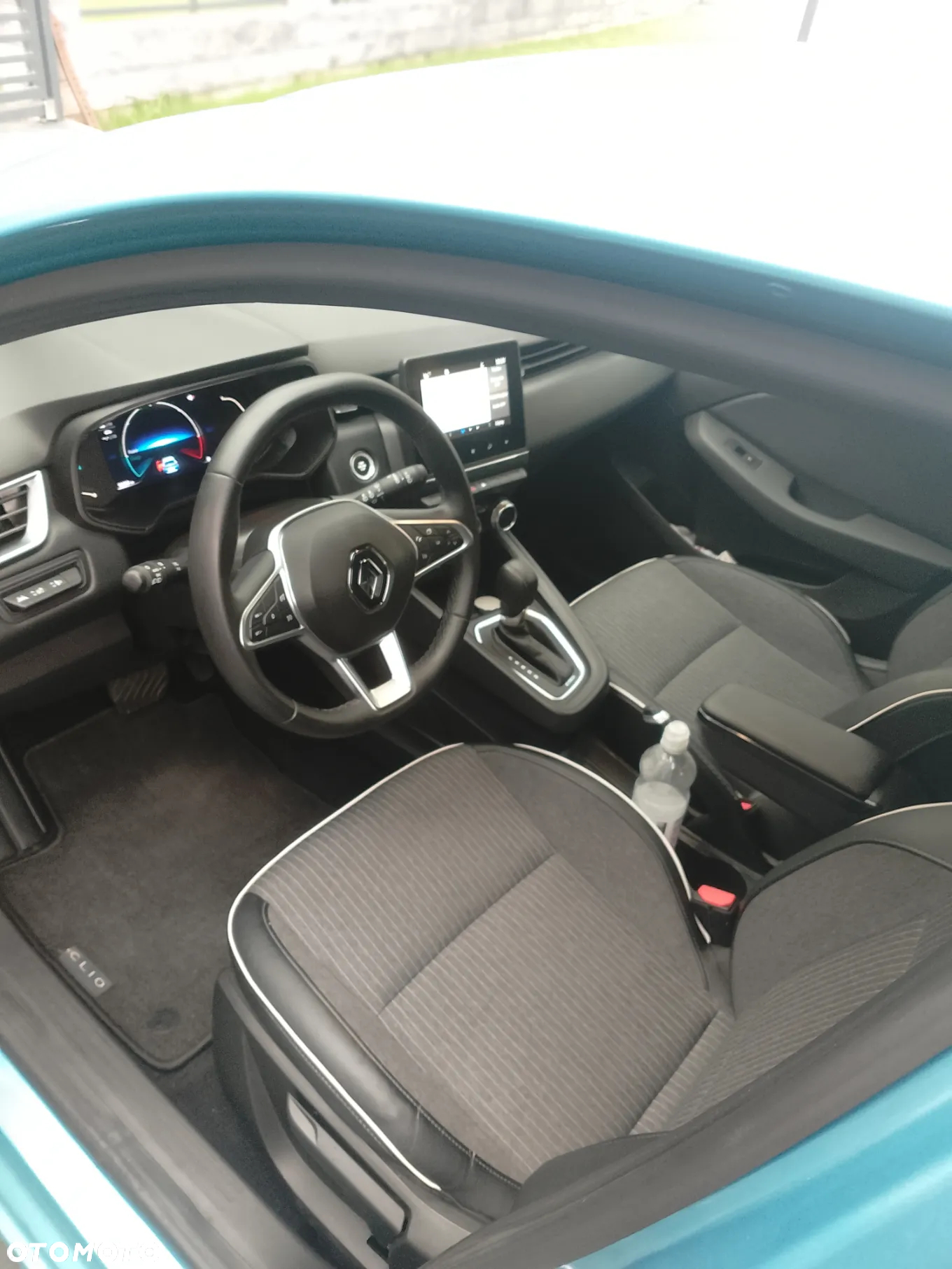 Renault Clio E-TECH Hybrid 140 BUSINESS EDITION - 18