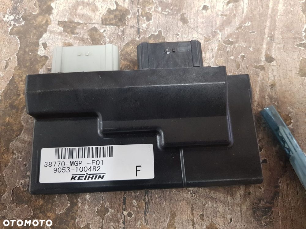 Moduł zapłonowy klucz Honda CBR1000RR Fireblade  38770-MGP-F01 - 5