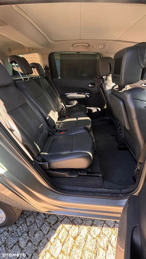 Peugeot 5008 - 9