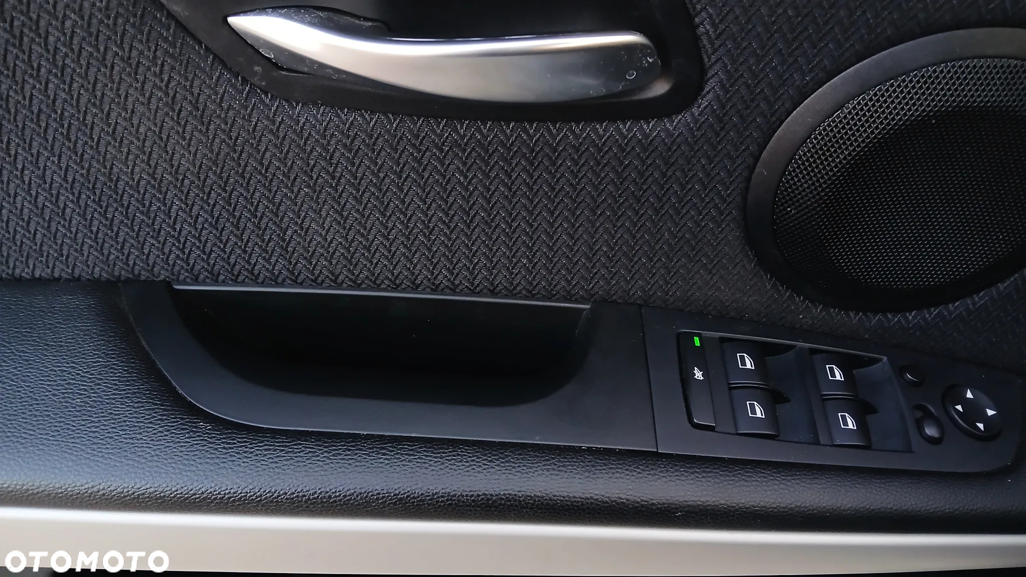 BMW Seria 3 330d xDrive DPF Touring - 17