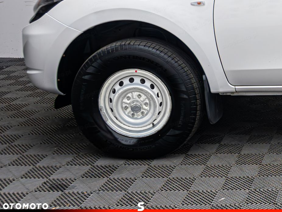 Mitsubishi L200 - 25