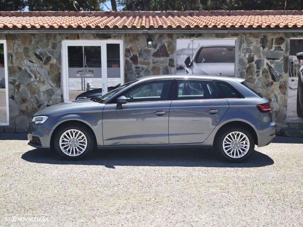 Audi A3 Sportback 1.6 TDI Design - 4