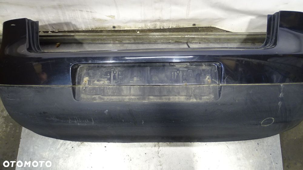 ZDERZAK TYŁ VOLKSWAGEN GOLF V 1.9TDI - 1