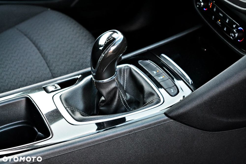 Opel Insignia 1.6 ECOTEC Exclusive - 11