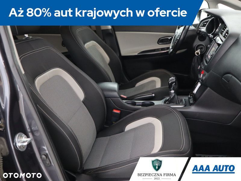Kia Ceed - 11