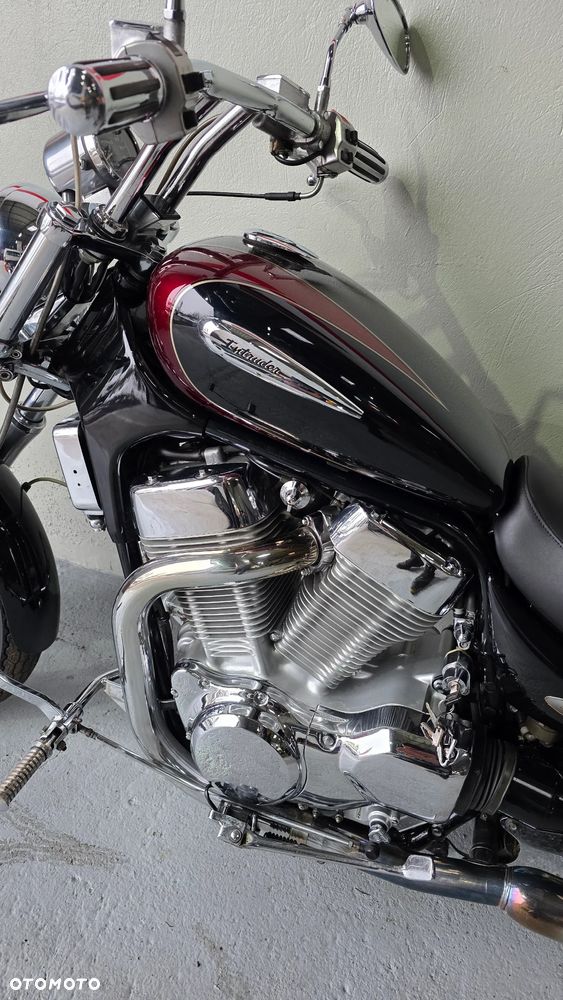 Suzuki Intruder - 26