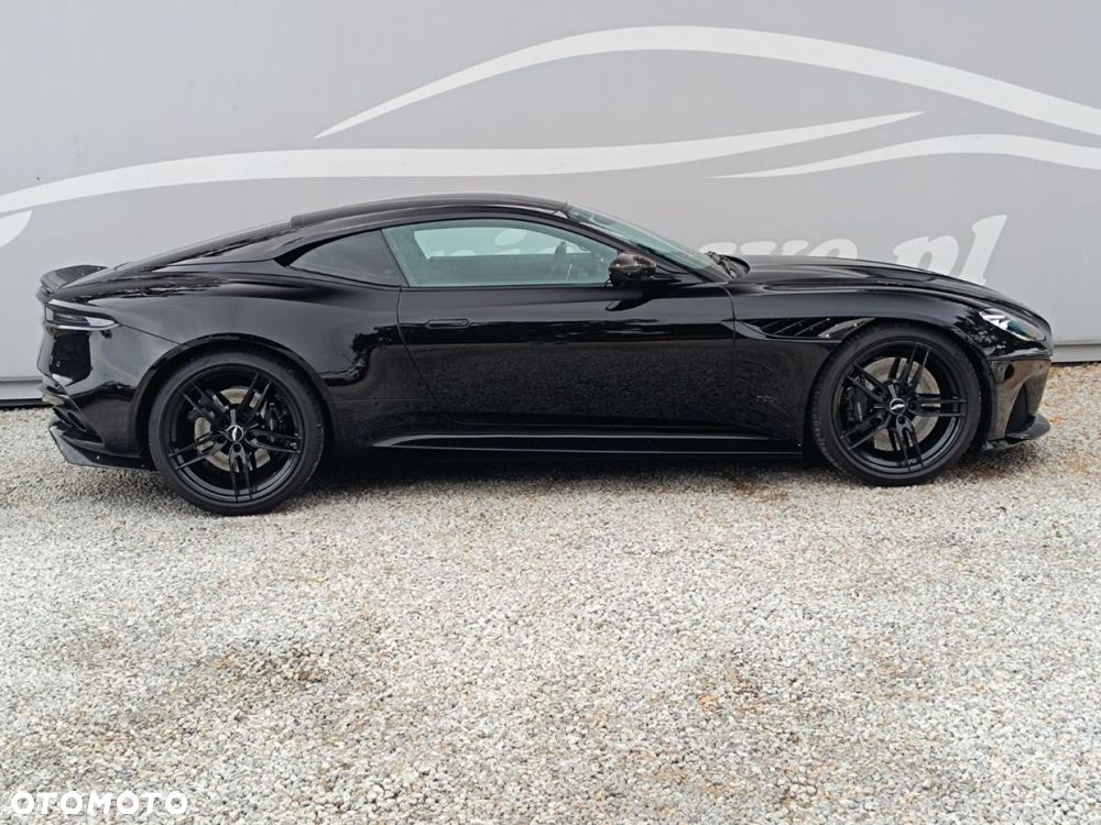 Aston Martin DBS Superleggera - 13