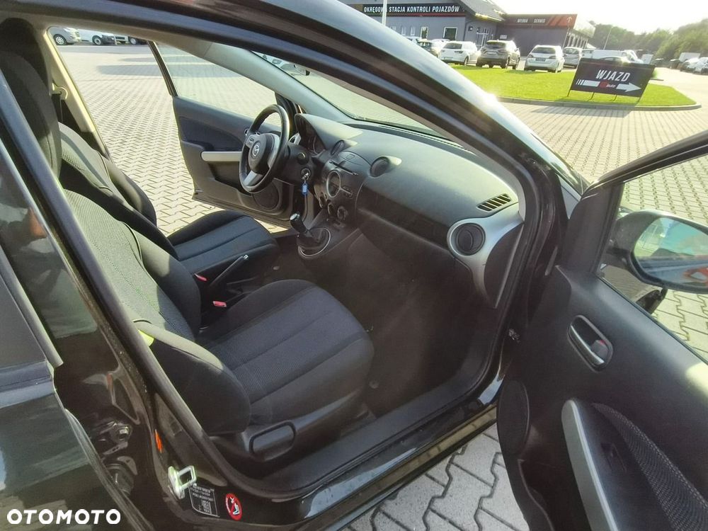 Mazda 2 - 13