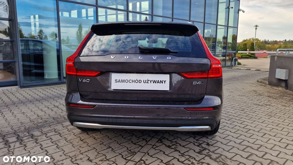 Volvo V60 Cross Country - 5