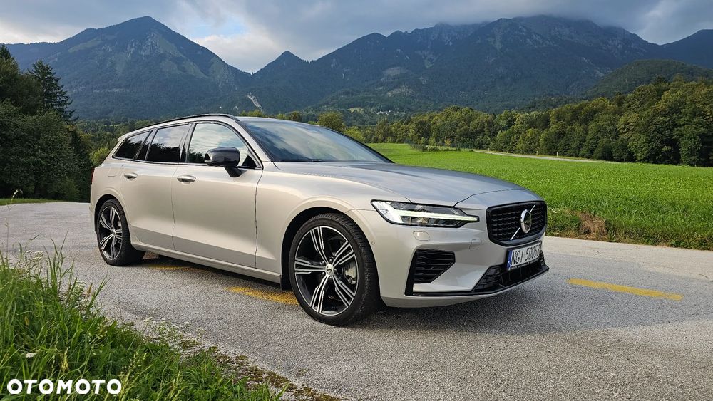 Volvo V60 T8 AWD Plug-In Hybrid Polestar Engineered - 1