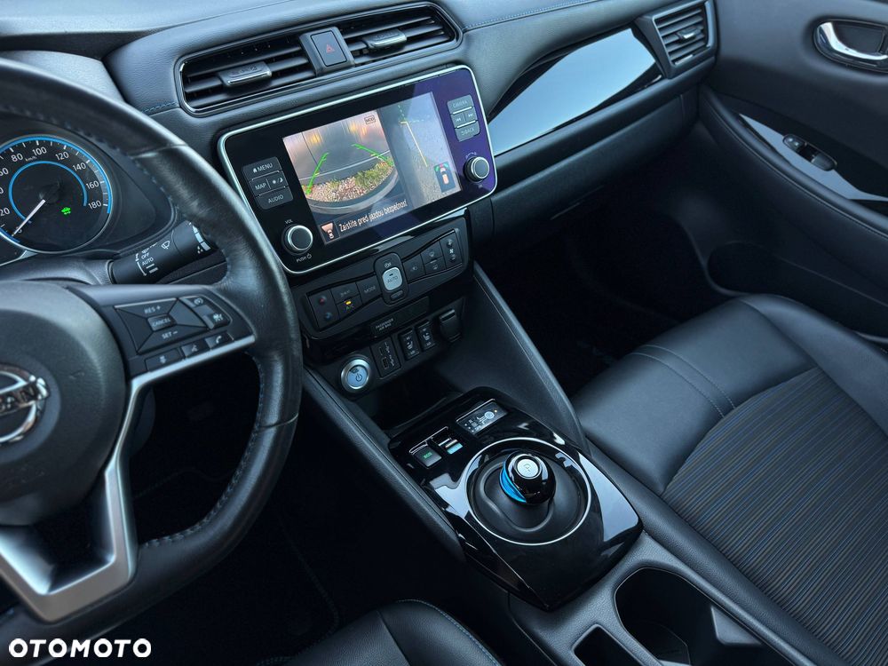 Nissan Leaf 62 kWh e+ N-Connecta - 23