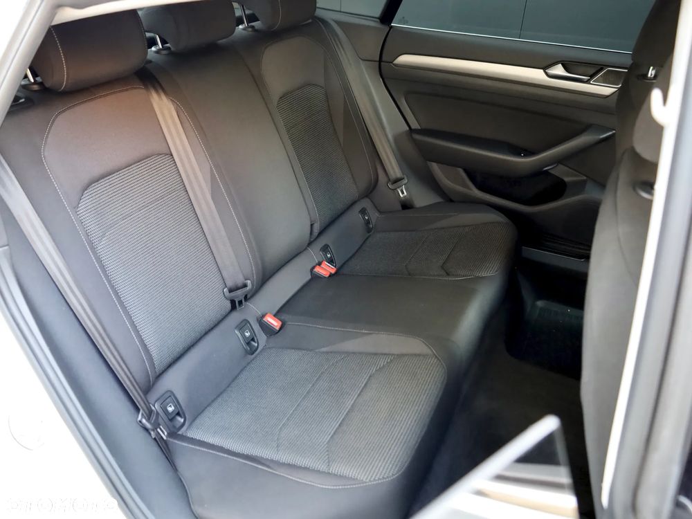 Volkswagen Arteon 1.5 TSI ACT Evo Essence DSG - 33