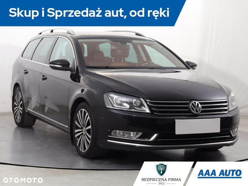 Volkswagen Passat - 2
