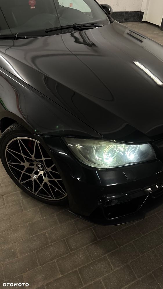 BMW Seria 3 325xi - 13