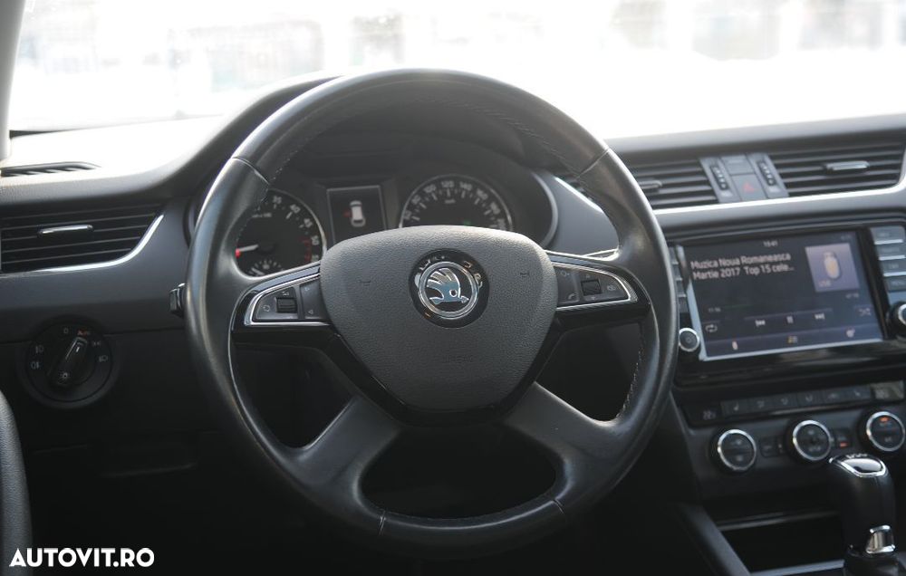 Skoda Octavia 2.0 TDI DSG Ambition - 16