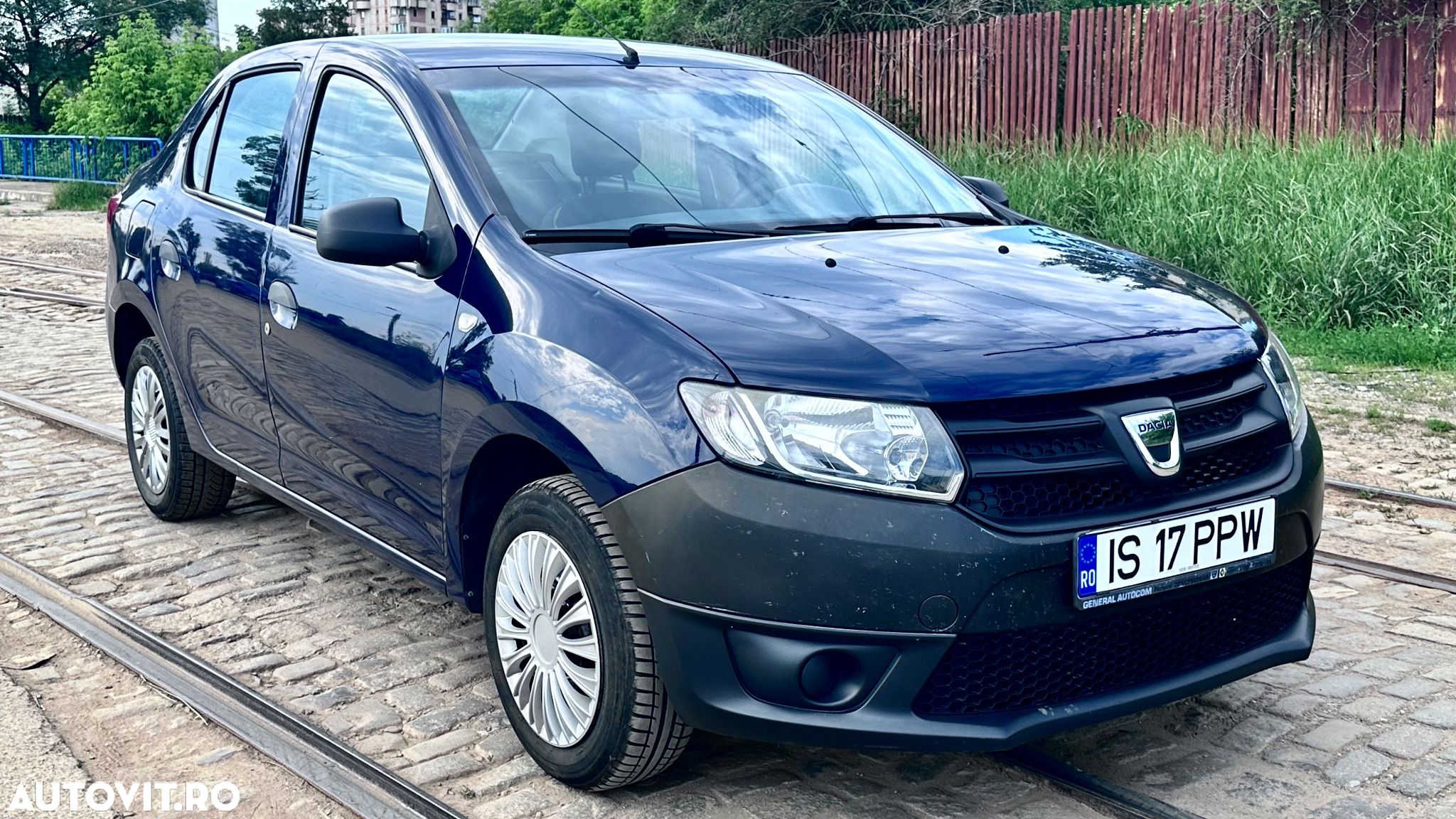 Dacia Logan 1.2 75CP Acces - 1