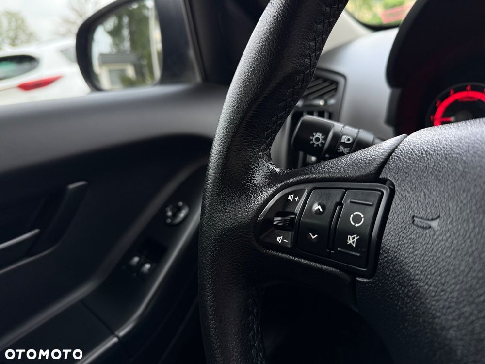 Kia Ceed 1.4 CVVT Dream Team Edition - 9