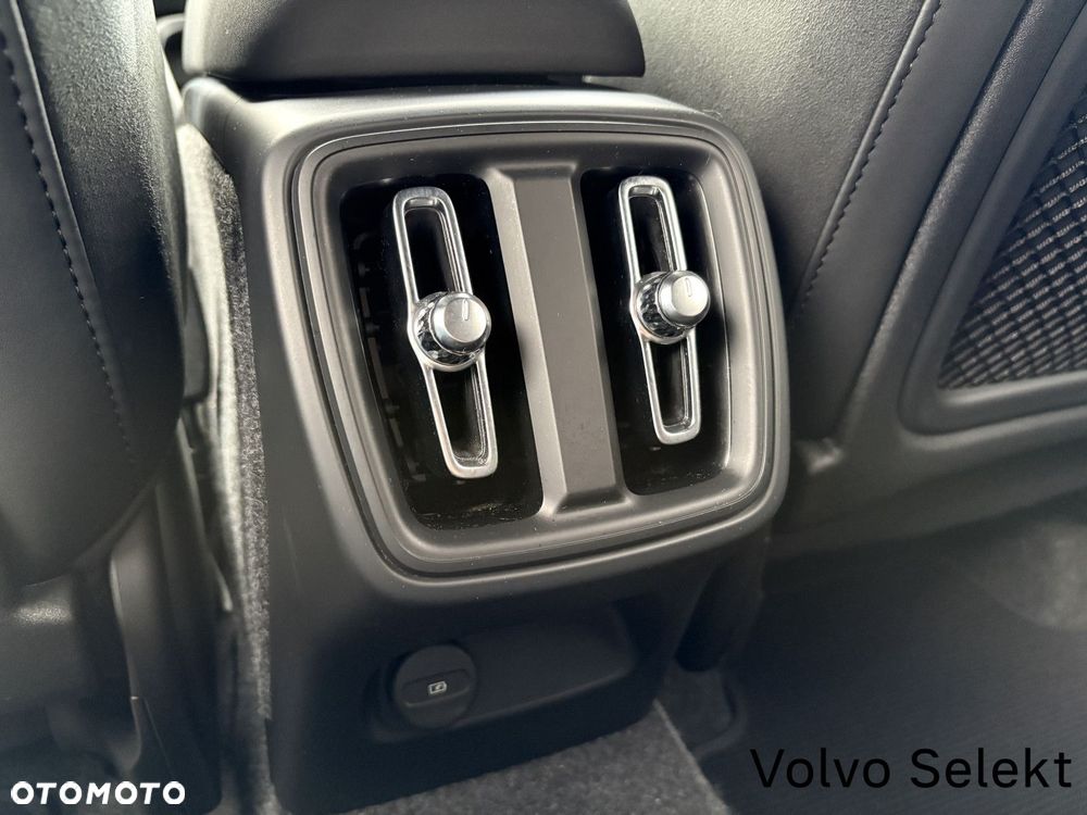 Volvo XC 40 - 22