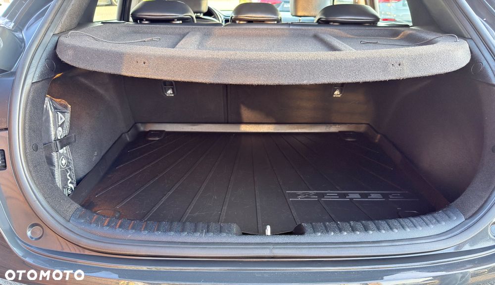 Kia XCeed 1.4 T-GDI L Business Line - 33