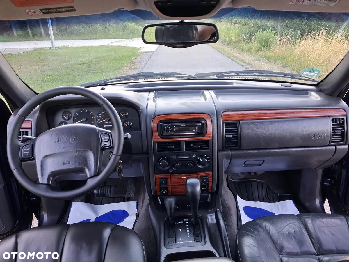 Jeep Grand Cherokee 4.7 Limited - 26