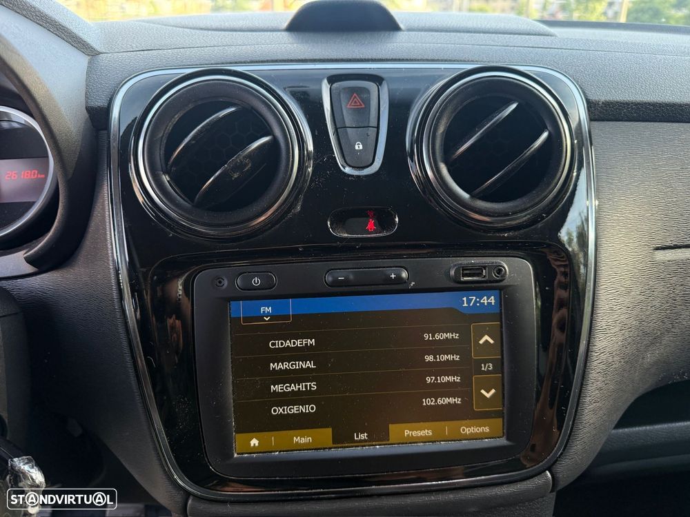 Dacia Lodgy 1.5 Blue dCi Stepway 7L - 11