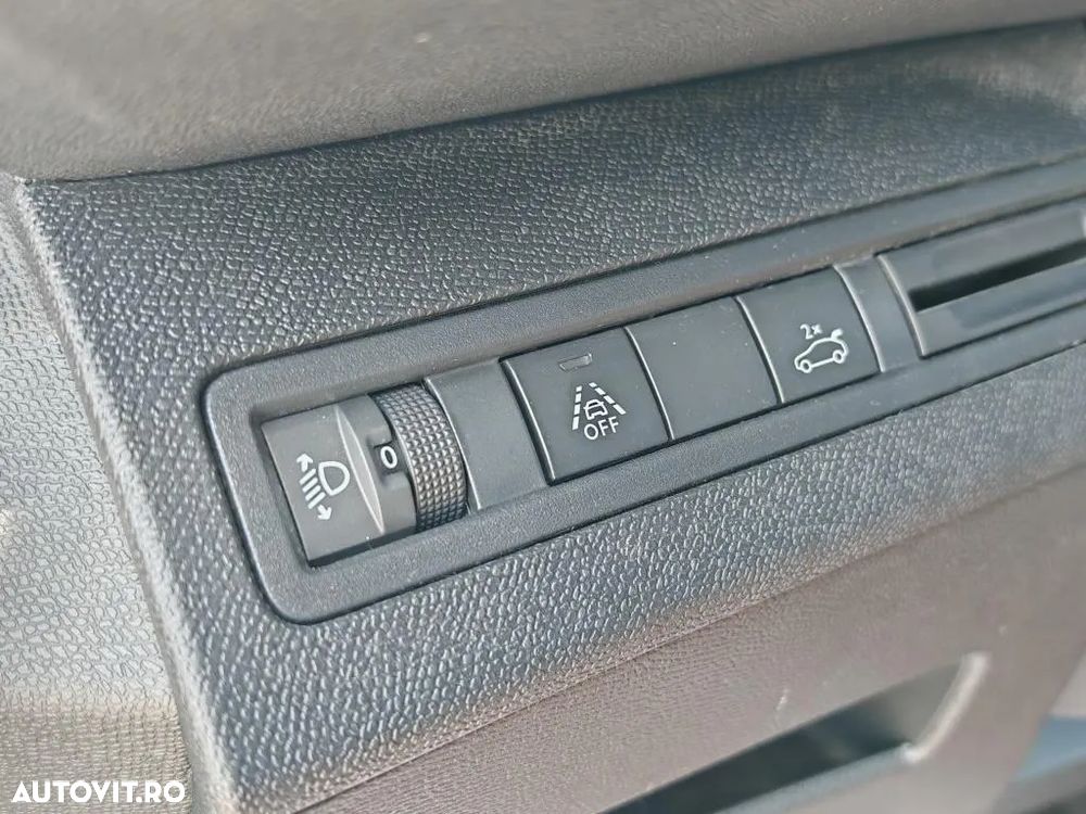 Peugeot 5008 1.5 BlueHDI s&s EAT8 Allure - 28