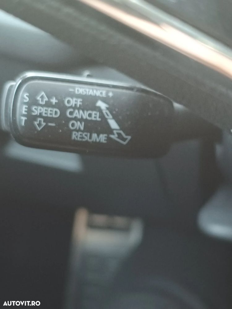 Skoda Octavia 2.0 TDI DSG Style - 12