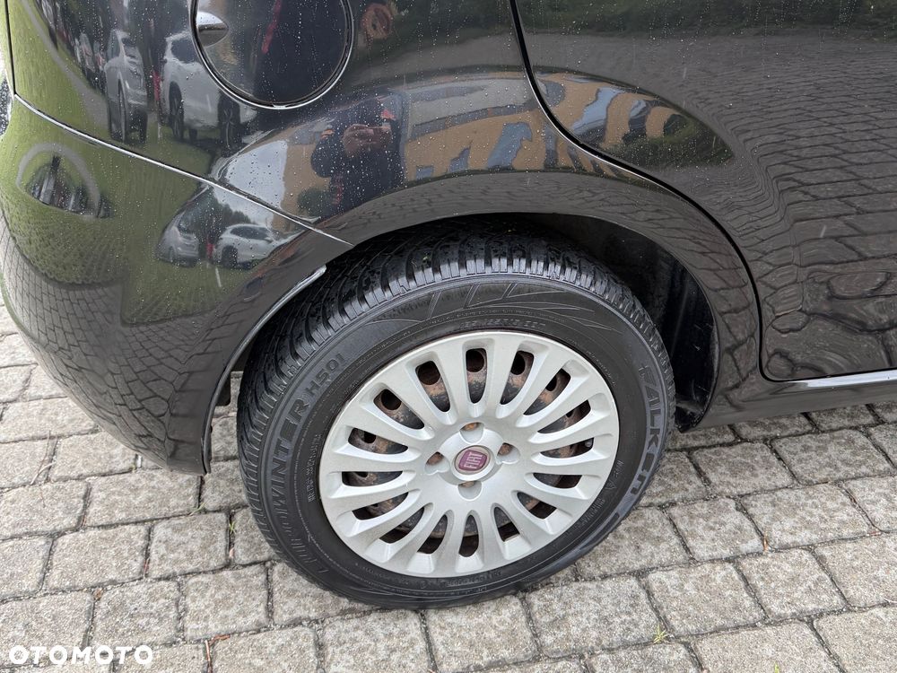 Fiat Grande Punto Actual 1.4 8V Estiva Blue&Me - 11