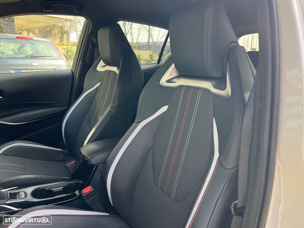 Toyota Corolla 1.8 Hybrid GR-Sport - 13