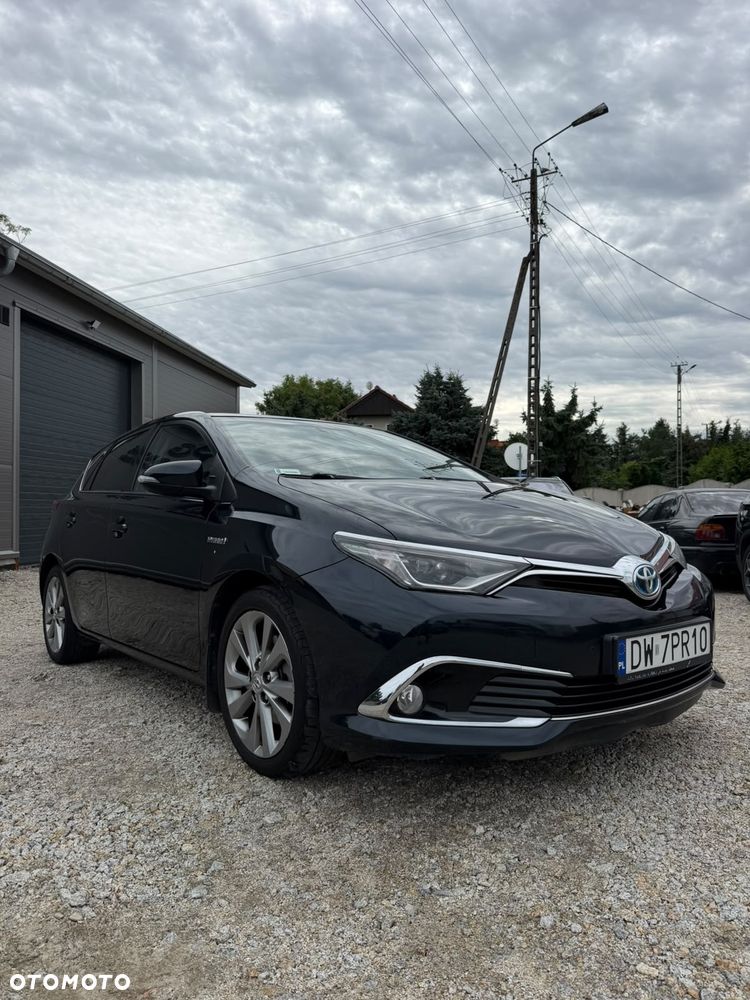 Toyota Auris - 1