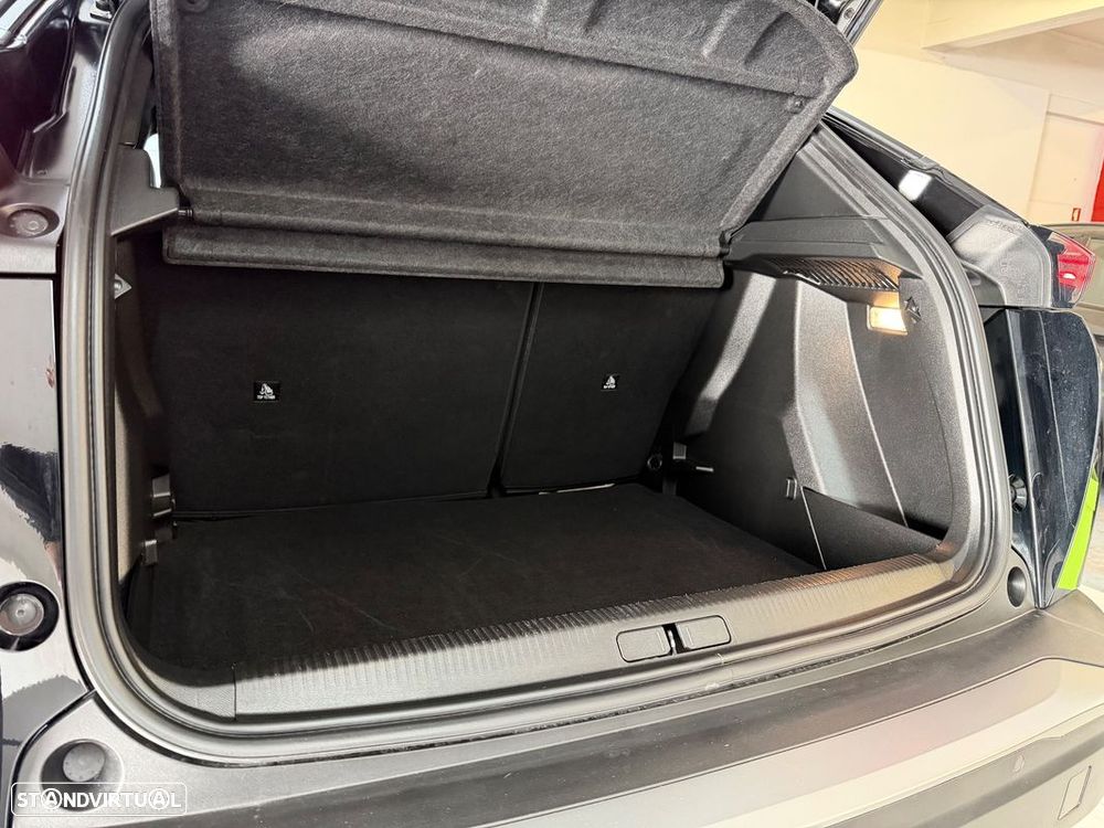 Peugeot 2008 Hybrid 145 e-DSC Style - 16