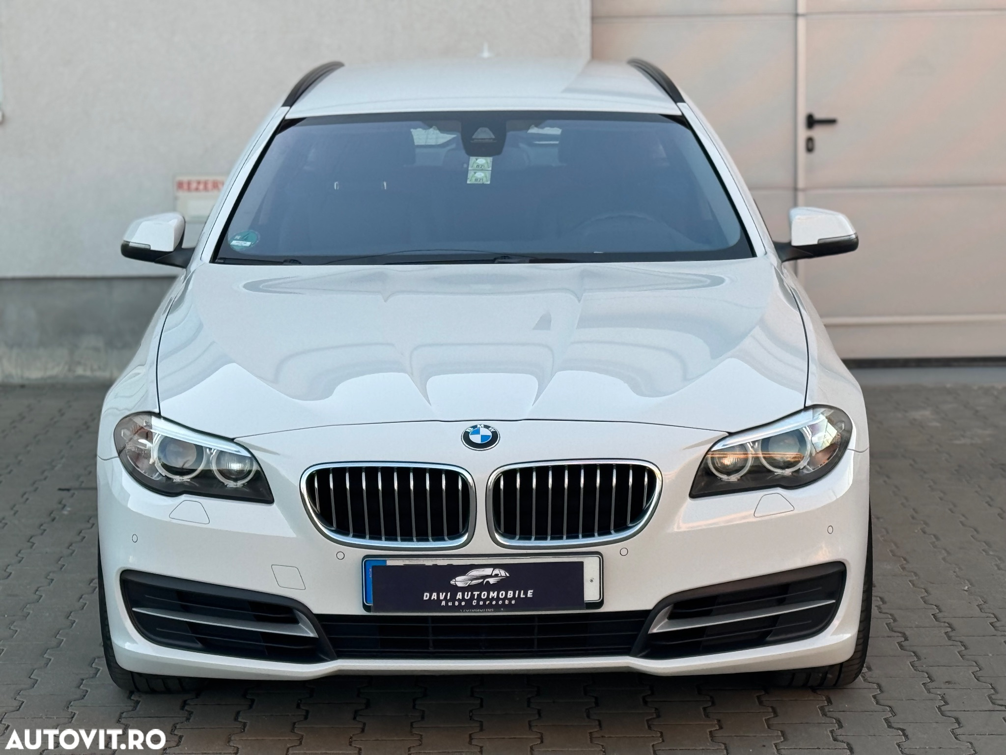 BMW Seria 5 520d xDrive Touring Aut. - 14
