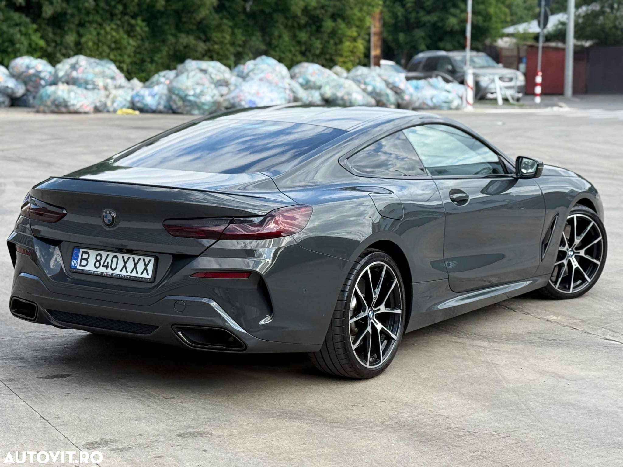 BMW Seria 8 840i - 7