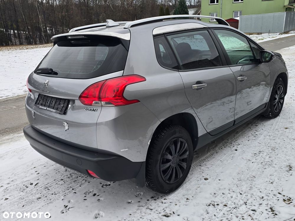 Peugeot 2008 1.2 Pure Tech Allure S&S EAT6 - 5