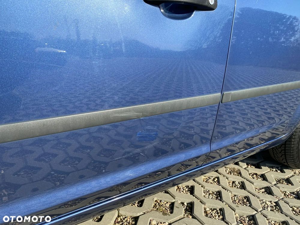 Ford Focus 1.4 16V Trend - 27