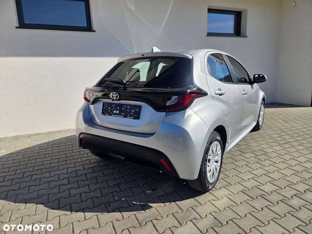 Toyota Yaris - 3