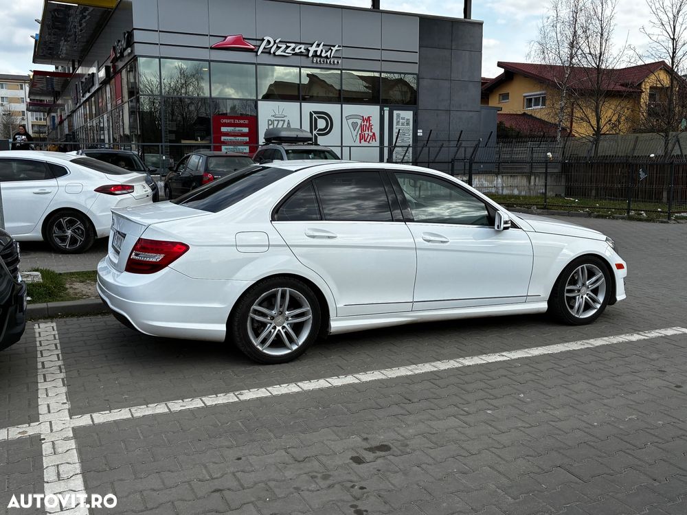 Mercedes-Benz C 250 CGI BlueEFFICIENCY - 27