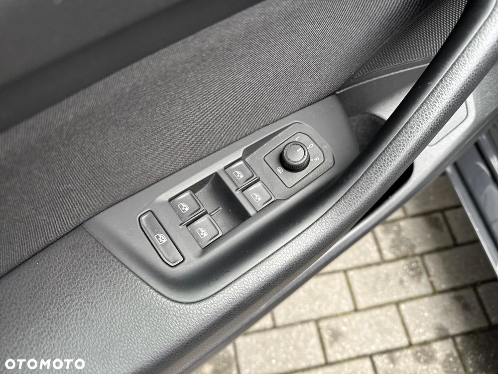 Volkswagen Passat 1.5 TSI EVO Business - 16