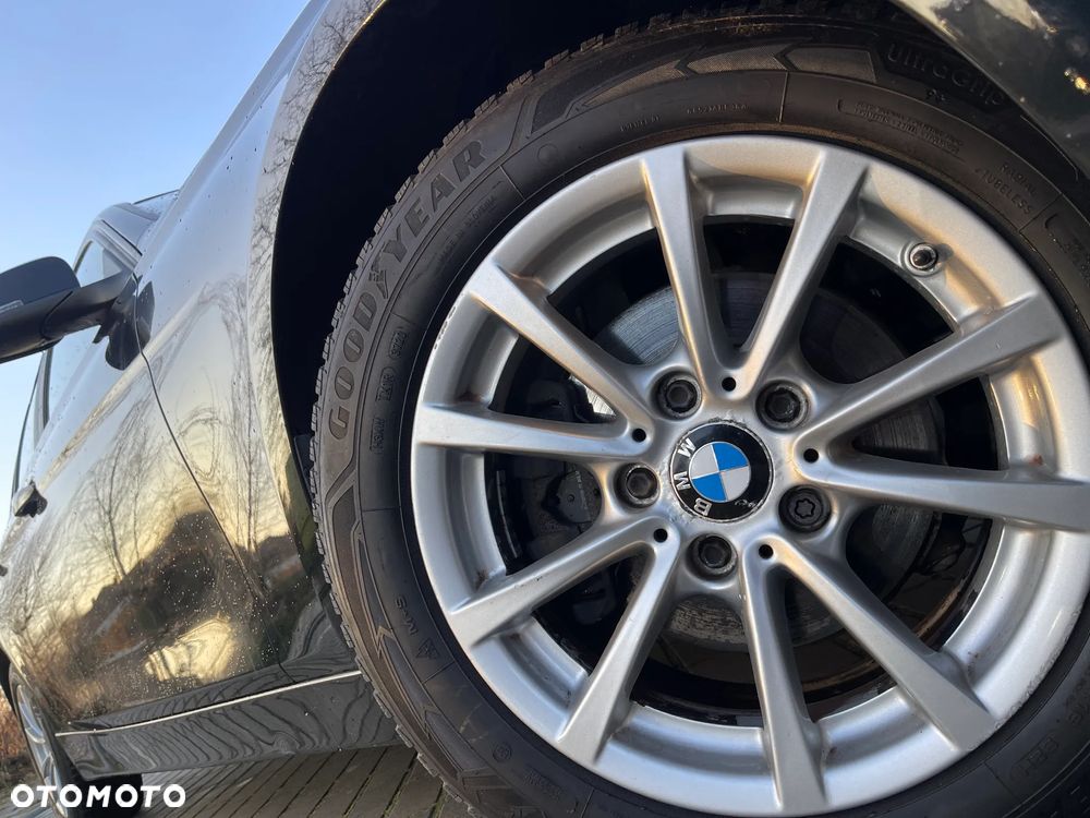 BMW Seria 3 318d Blue Performance Modern Line - 40