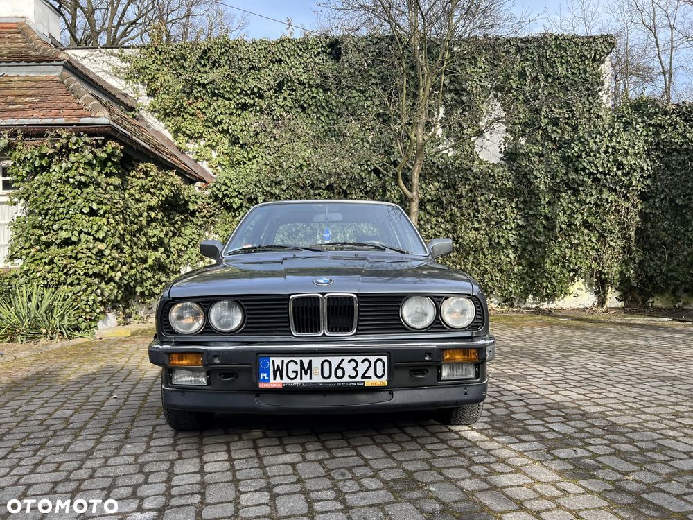 BMW Seria 3 - 33