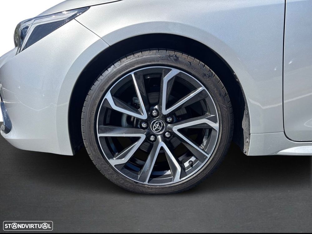 Toyota Corolla Touring Sports - 18