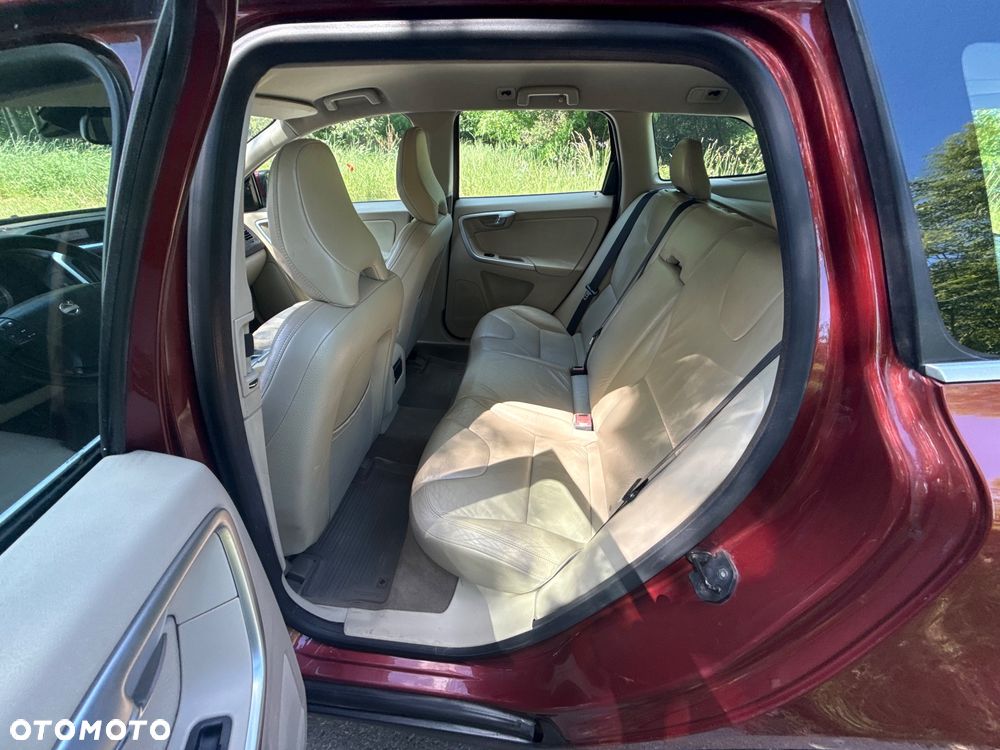 Volvo XC 60 - 8