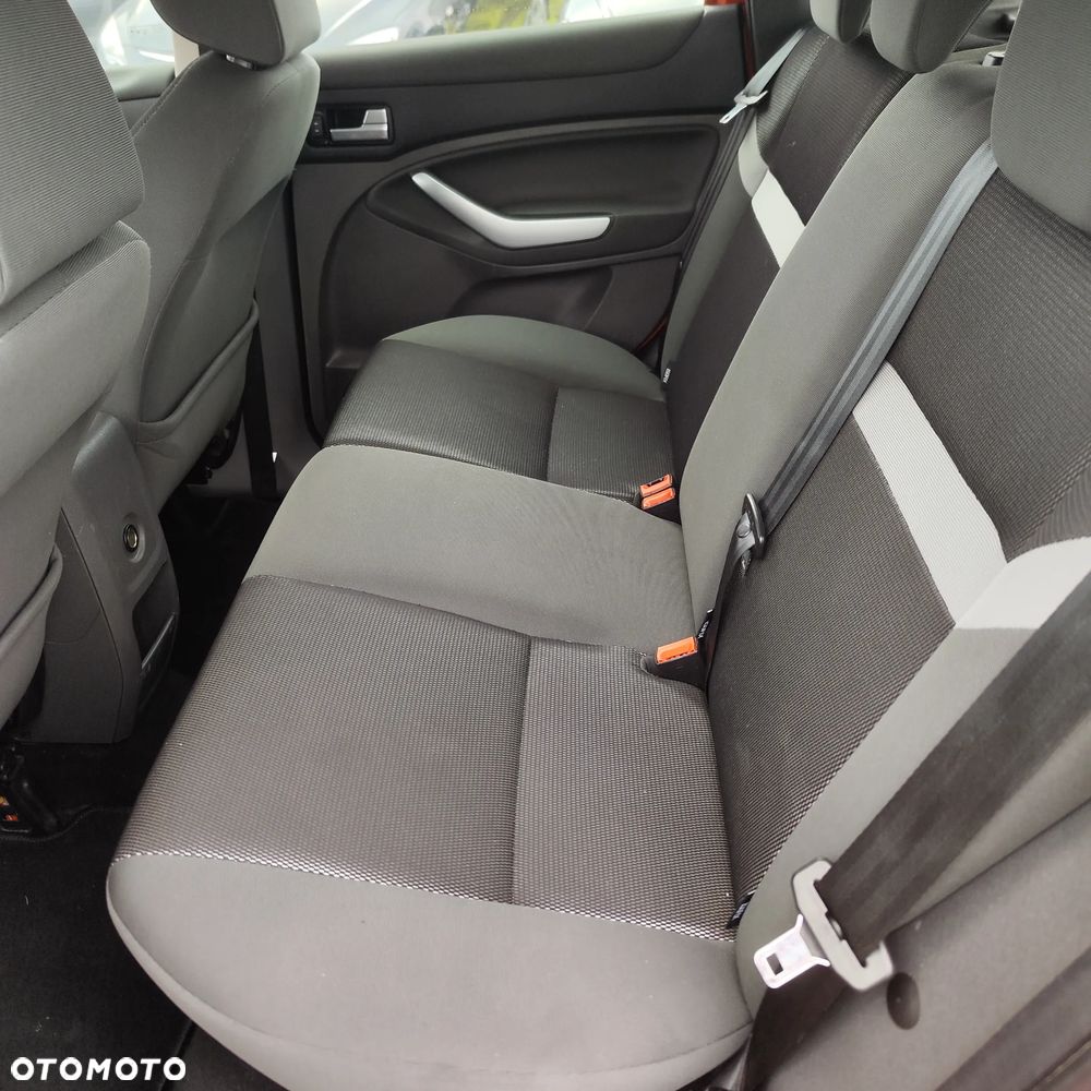 Ford Kuga 2.0 TDCi 4x4 Trend - 15