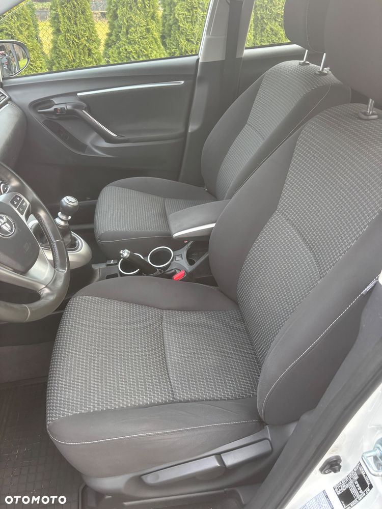 Toyota Verso 1.6 D-4D 5-Sitzer Start/Stop Executive - 9