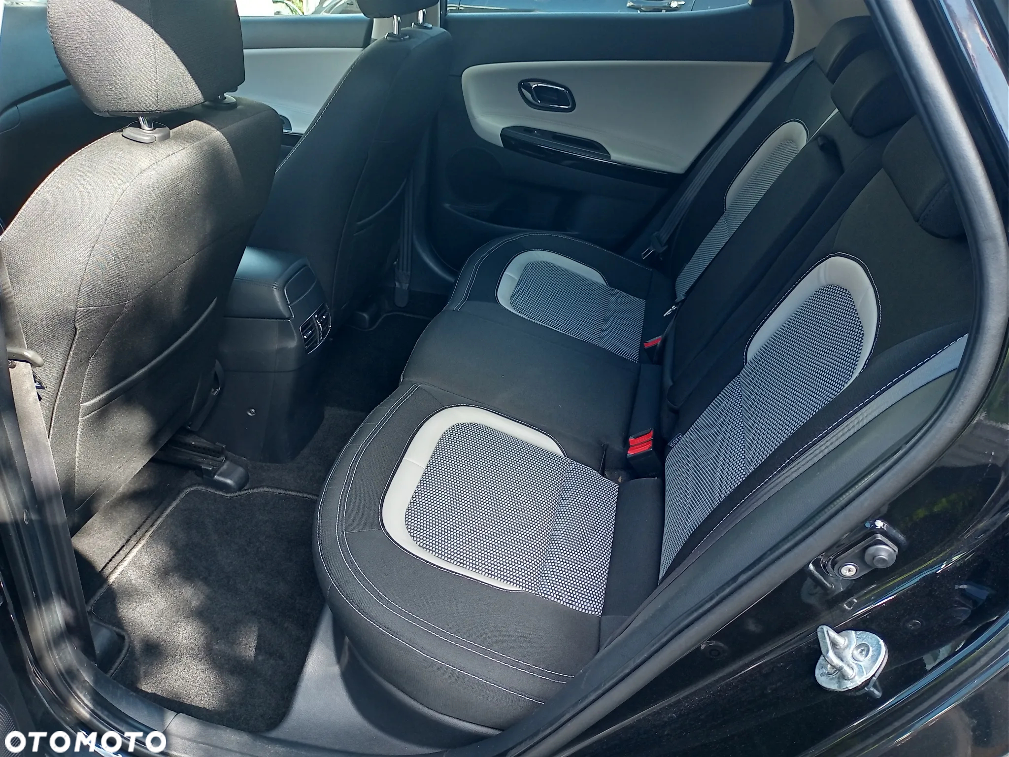 Kia Ceed Cee'd 1.6 GDI Business Line - 13