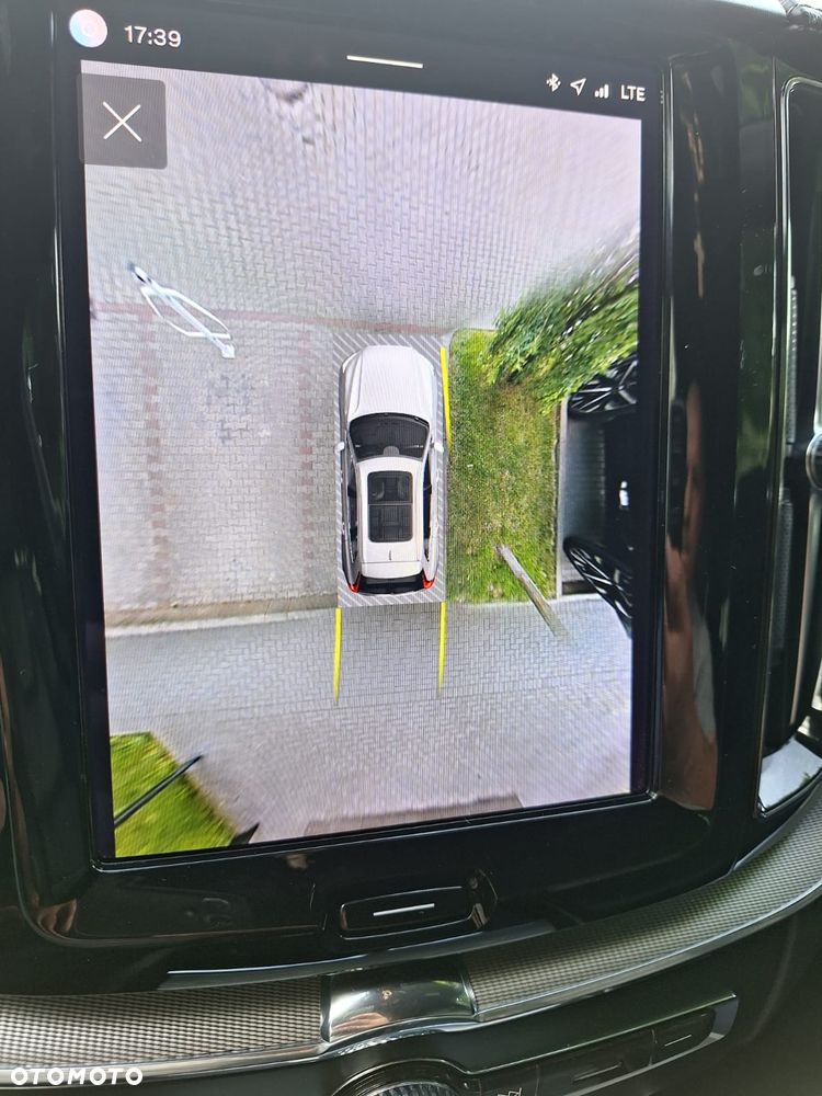 Volvo XC 60 B5 D AWD Geartronic RDesign - 32