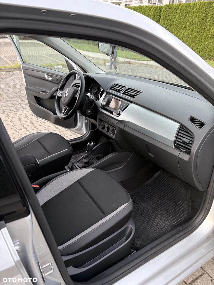 Skoda Fabia 1.0 TSI Ambition DSG - 10