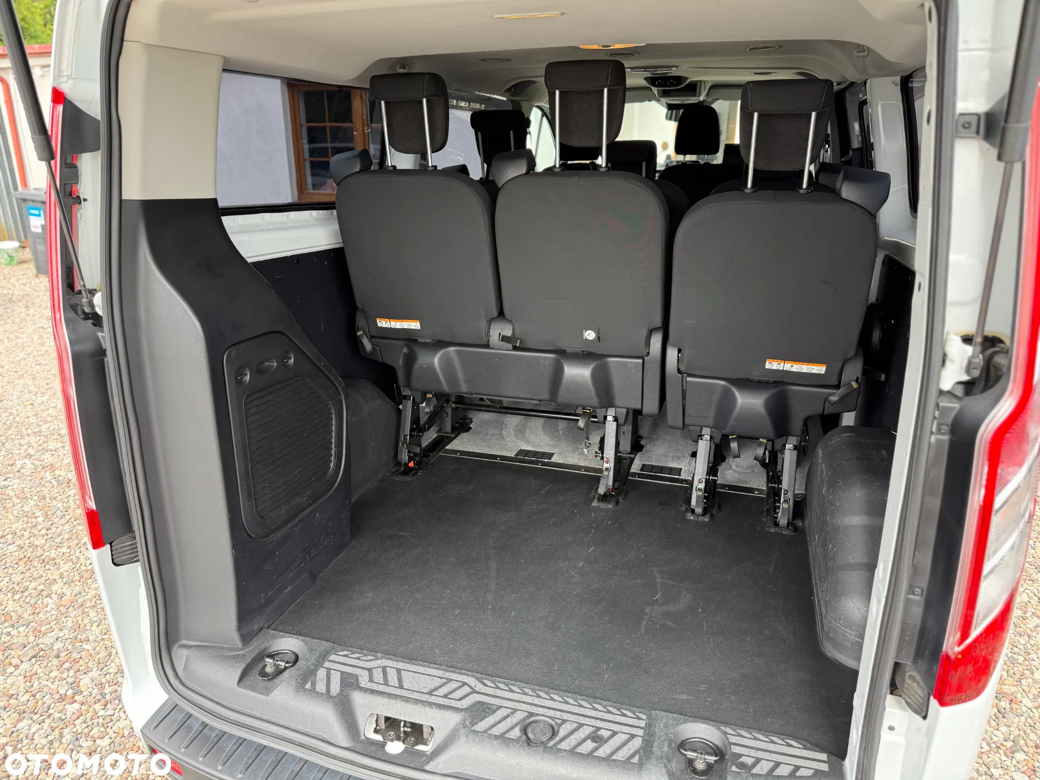 Ford Transit Custom 340 L2H2 VA Autm Nugget Plus - 30