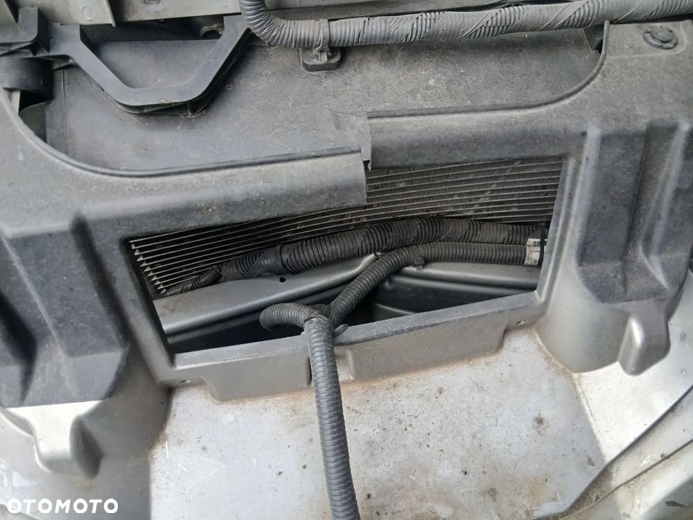 Nissan Qashqai 1.6 dCi Xtronic TEKNA+ - 19
